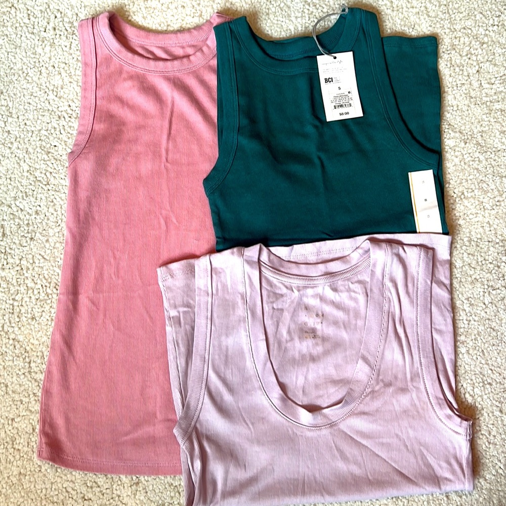 3 pack tanks Size Small